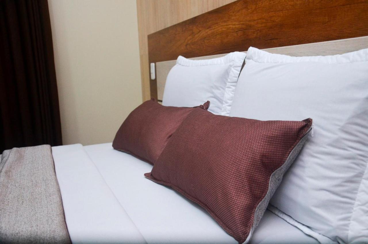 Martinika Hotel Лима Екстериор снимка
